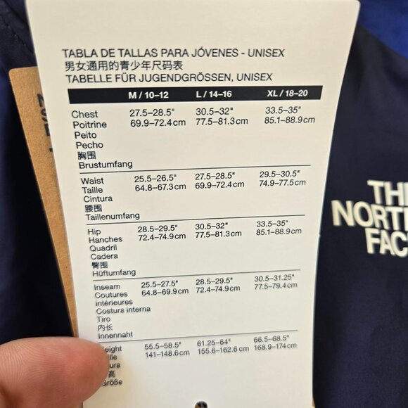 Kids/Youth size M North Face packable wind jacket  - BNWT - Picture 3 of 5